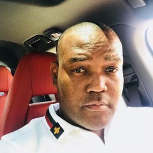 Meet your Posher, Dominic